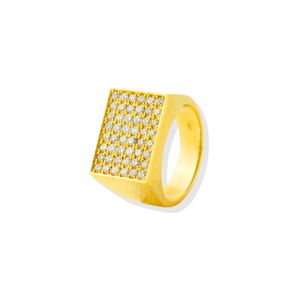 Attractive 1.45 CT Diamond Ring in 18K Gold