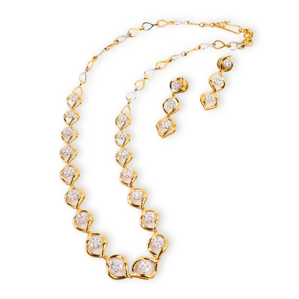 0.74 CT Diamond Necklace Set in 18K Gold