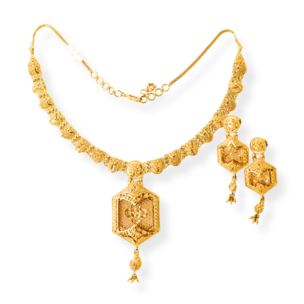 Mesmerizing Necklace Set in 22K Gold