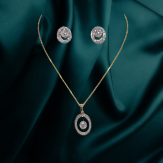 138 18 K Gold Diamond Pendant PD 56/ 0.32 CT Ed 94/ 0.43 CT set 7.89 Gram Gold