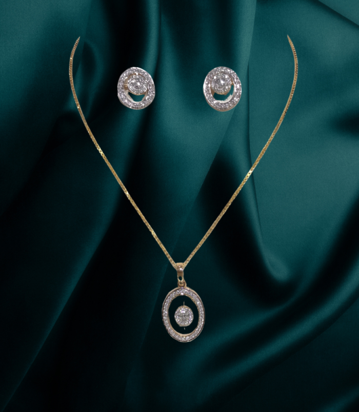 138 KBZ GLD DMD PNDT set 138 18 K Gold Diamond Pendant PD 56/ 0.32 CT Ed 94/ 0.43 CT set 7.89 Gram Gold