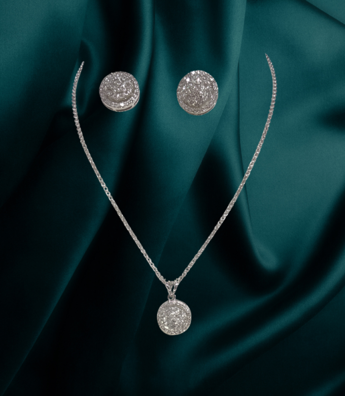 139 KBZ GLD DMD PNDT set 139 18 K Gold Diamond Pendant PD 46/ 0.71 CT Ed 92/ 1.44 CT set 11.39 Gram Gold