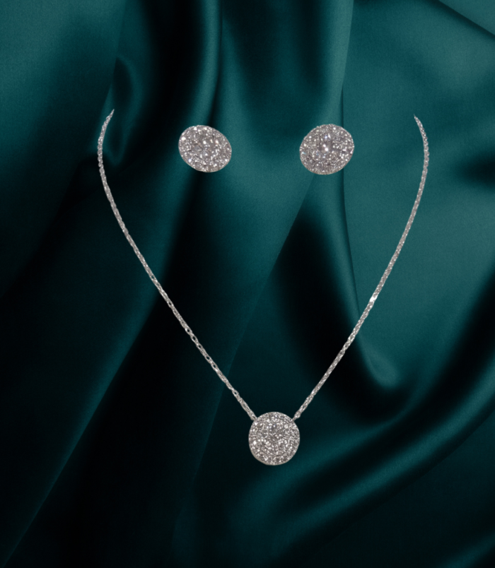 140 KBZ GLD DMD PNDT set 140 18 K Gold Diamond Pendant PD 29/ 0.50 CT Ed 58/ 1.03 CT set 6.25 Gram Gold