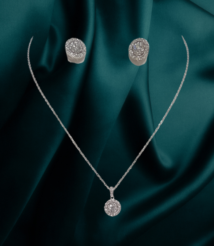 143 18 K Gold Diamond Pendant PD 18/ 0.22 CT Ed 32/ 0.43 CT set 4.32 Gram Gold