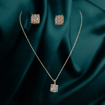 144 18 K Gold Diamond Pendant PD 7/ 0.62 CT Ed 14/ 1.15 CT set 8.49 Gram Gold