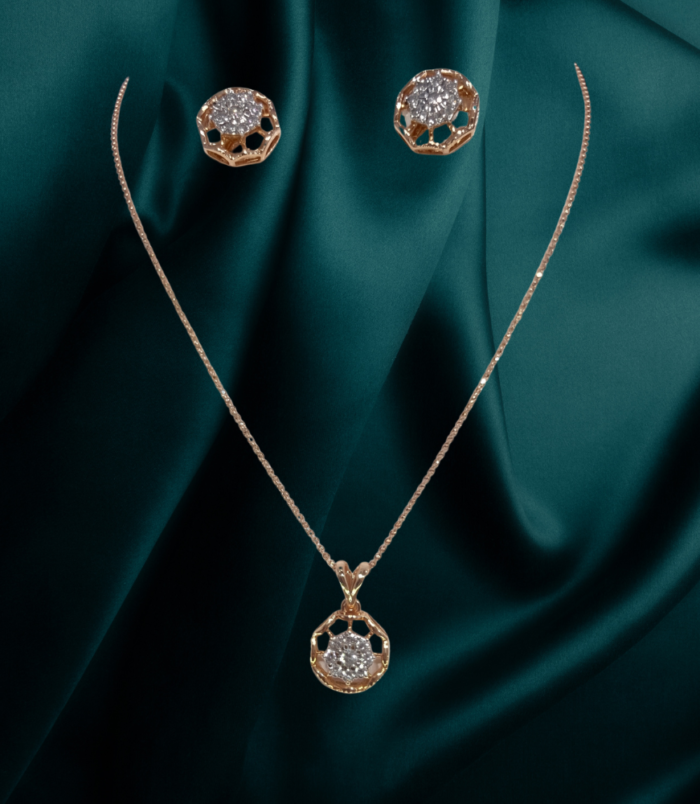 146 18 K Gold Diamond Pendant PD 7/ 0.33 CT Ed 14/ 0.61 CT set 6.24 Gram Gold