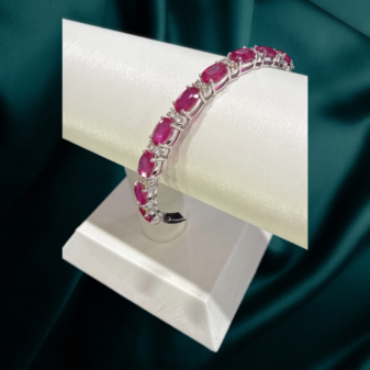 155 18 K Gold Diamond Bracelet 16.62 Gram Gold Diamond /1.01 CT RUBY /9.25 CT