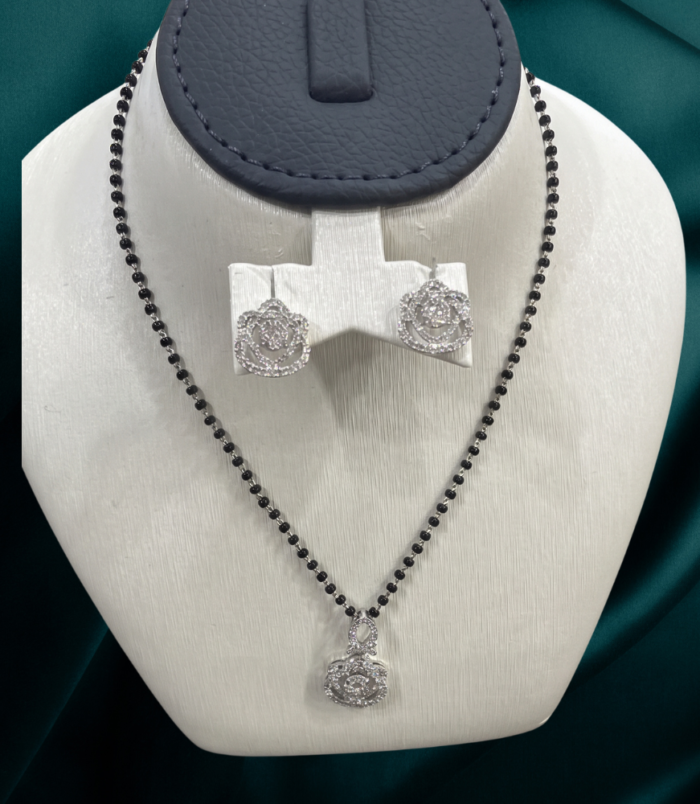 214 KBZ GOLD DMD MSTR SET 22K GOLD Diamond Mangalsutra Earring SET