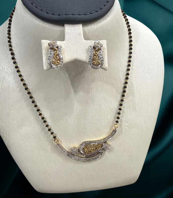 226 KBZ GOLD DMD MSTR SET 22K GOLD Diamond Mangalsutra Earring SET